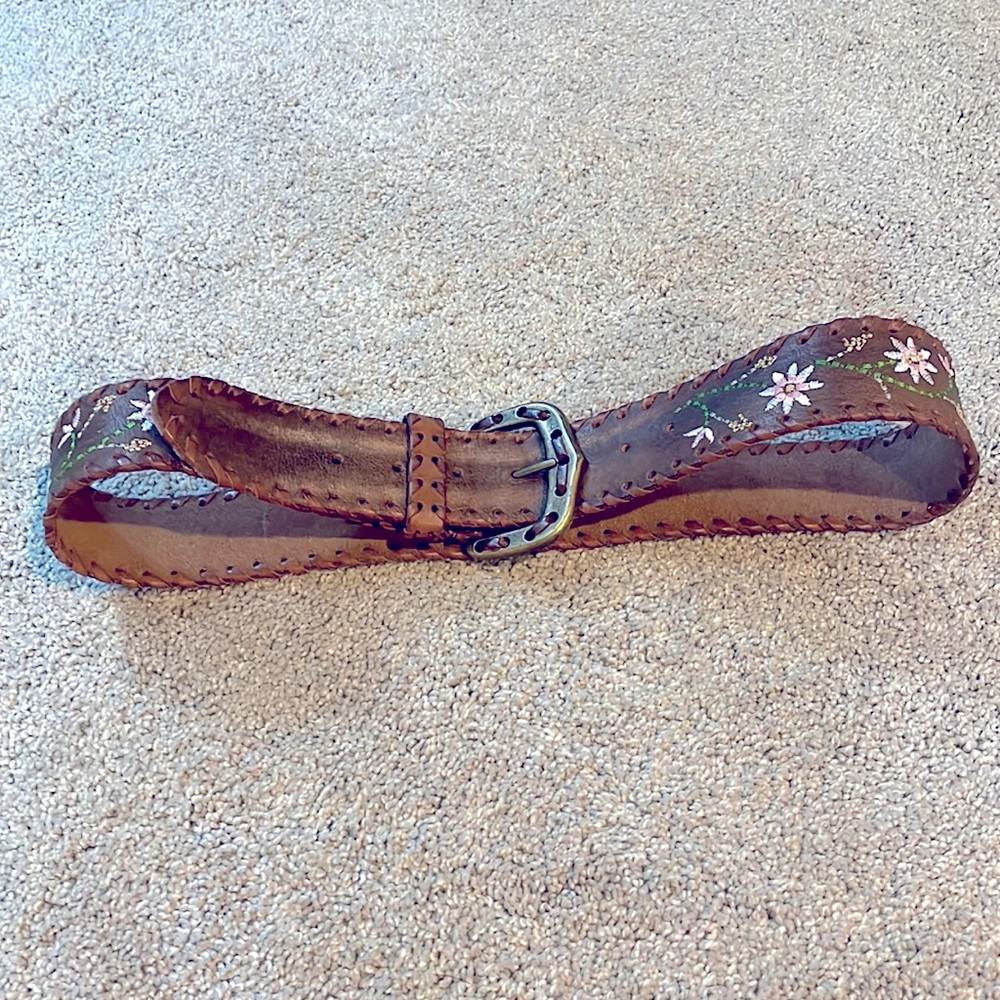 Abercrombie Kids Girls Embroidered Floral Belt